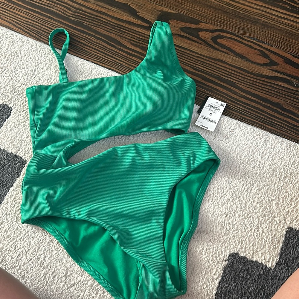 BRAND NEW Women’s Small Green swimwear.